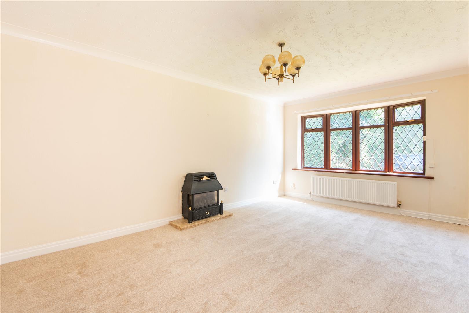2 bed property in Coupe Green, Preston